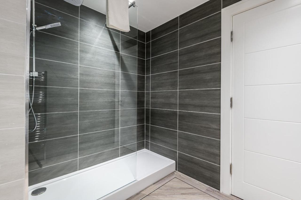 Manhattan Style Apartment - 2 bedroom - Netflix Liverpool Buitenkant foto